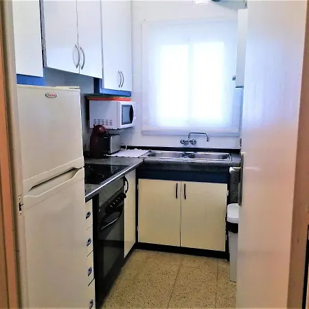 Zona Tranquila Con Piscina Y Paseos En Bici - - Es-258-80 * Roses