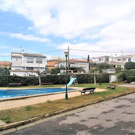Zona Tranquila Con Piscina Y Paseos En Bici - - Es-258-80 アパート